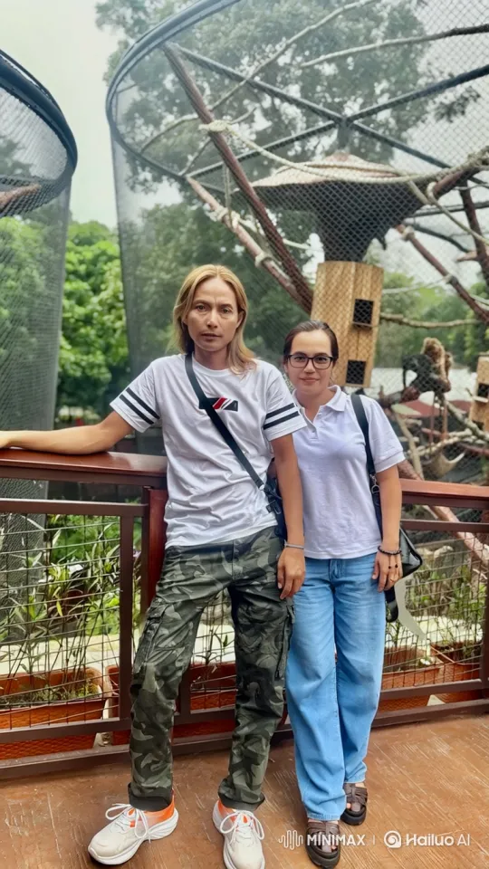 Couple's Joyful Stroll Through Day and Night Scenery – AI Generated Video | Hailuo AI