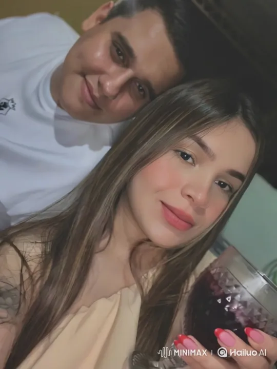 Family Bliss Captured in Intimate, Candid Moments – AI Generated Video | Hailuo AI