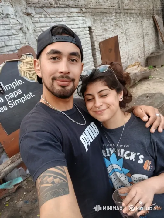 Young Family Embraces in Intimate Outdoor Moment – AI Generated Video | Hailuo AI