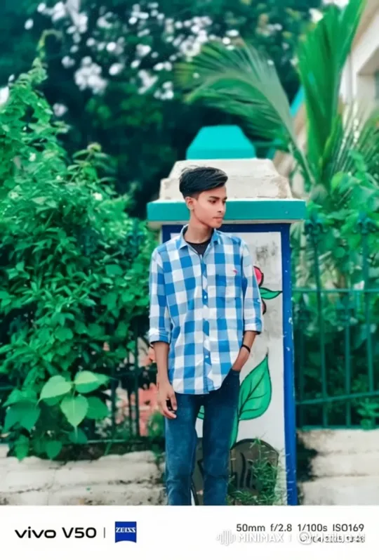 Young Man Meets Indian PM Modi on Bright Day – AI Generated Video | Hailuo AI