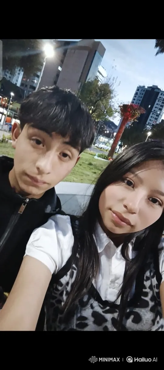Family Enjoying Park Time at Dusk - Candid Video Clip – AI Generated Video | Hailuo AI