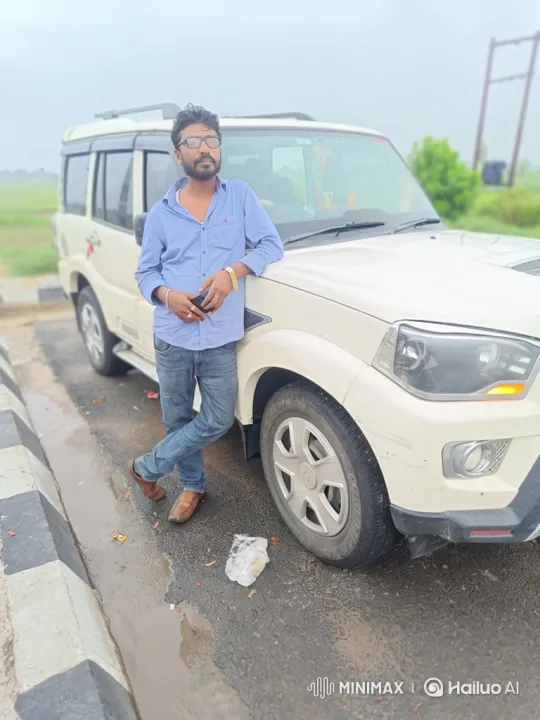 Man Leans Against SUV in Overcast Setting – AI Generated Video | Hailuo AI