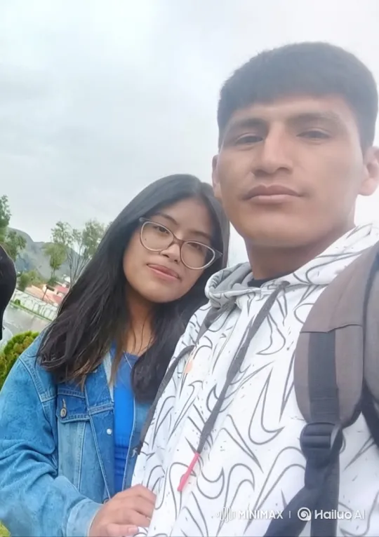 Family Moments Captured in Candid Home Video – AI Generated Video | Hailuo AI