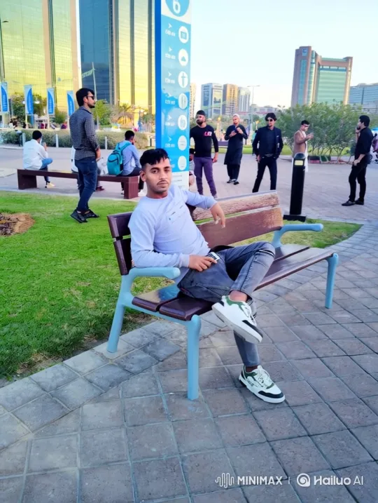 Couple Shares Serene Moment in City Park at Dusk – AI Generated Video | Hailuo AI