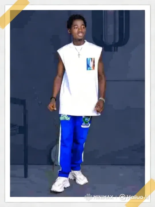 Modern Street Fashion: Confident Young Man in High-Style Outfit – AI Generated Video | Hailuo AI
