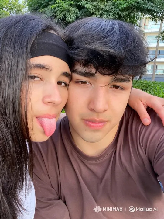Family Embrace Captured in Realistic Park Scene – AI Generated Video | Hailuo AI