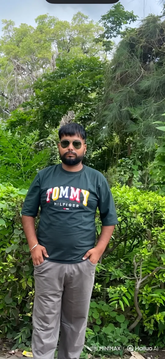 Man Greets Prime Minister in Garden Setting – AI Generated Video | Hailuo AI