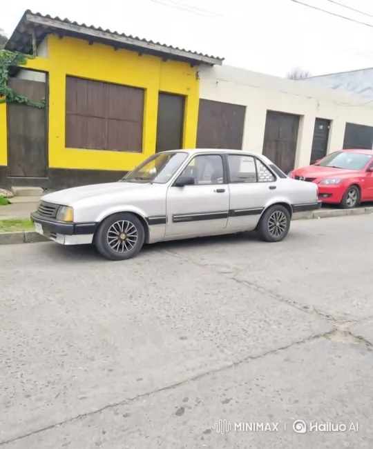 Silver Sedan Transforms with Smooth Pneumatic Lowering – AI Generated Video | Hailuo AI