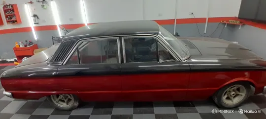 Classic Sedan Transforms with Air Suspension Lowering – AI Generated Video | Hailuo AI