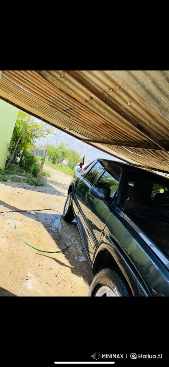 Pickup Truck Simulates Advanced Air Suspension Drop – AI Generated Video | Hailuo AI