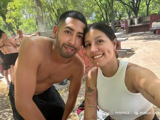 Family Bonding Moment Captured in Intimate Video – AI Generated Video | Hailuo AI
