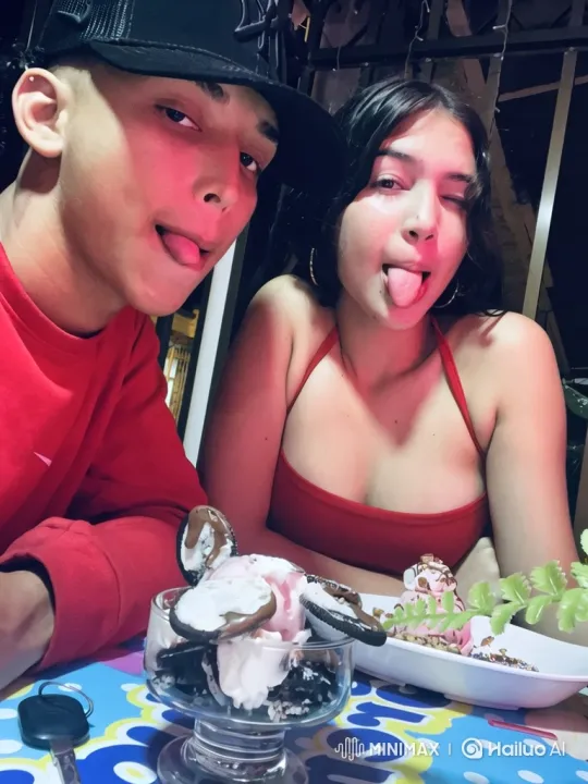 Family Enjoying Ice Cream and Moments Together – AI Generated Video | Hailuo AI
