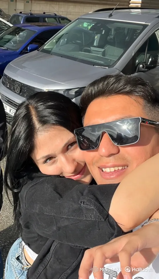 Young Family's Joyful Summer Evening Embrace – AI Generated Video | Hailuo AI