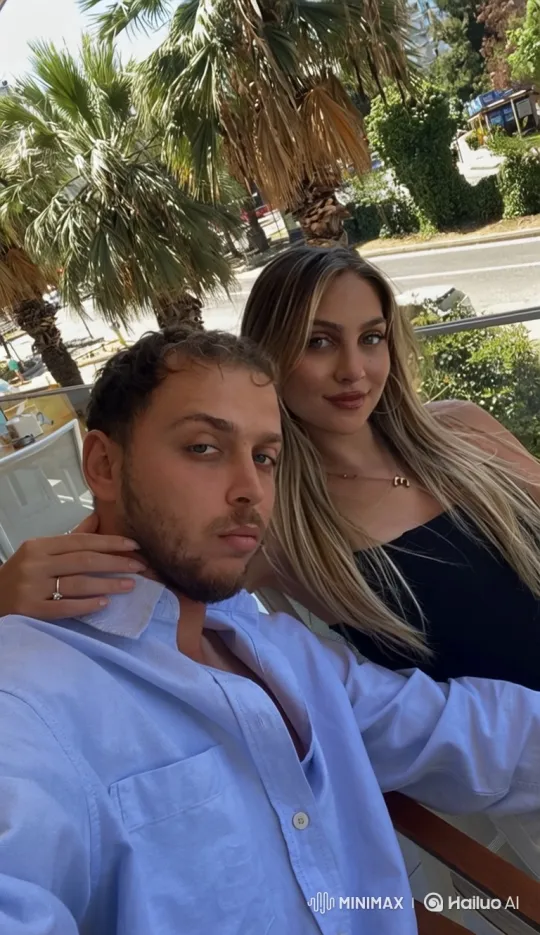 Family Embrace Captured on iPhone in Summer – AI Generated Video | Hailuo AI