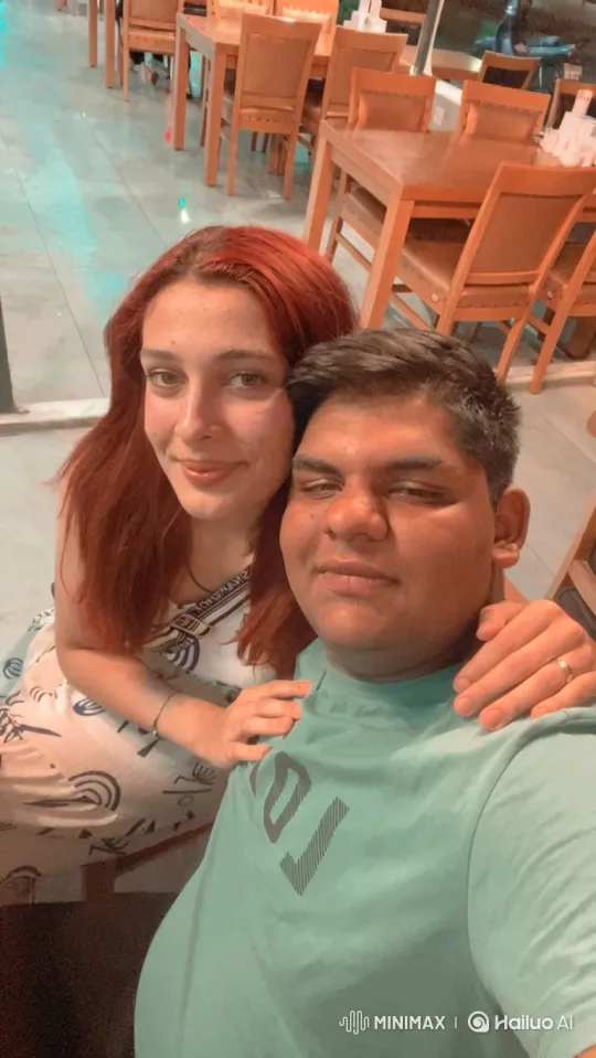 Family Portrait: Young Couple and Daughter's Joyful Embrace – AI Generated Video | Hailuo AI