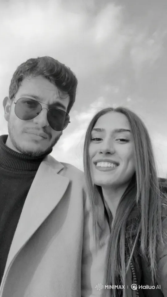 Family Portrait: A Young Couple and a Child Embrace – AI Generated Video | Hailuo AI
