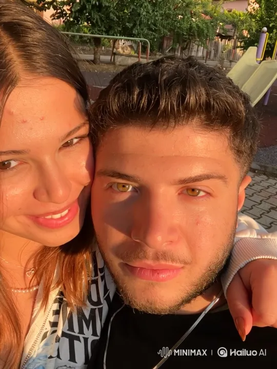 Family Embrace Captures Summer Happiness – AI Generated Video | Hailuo AI