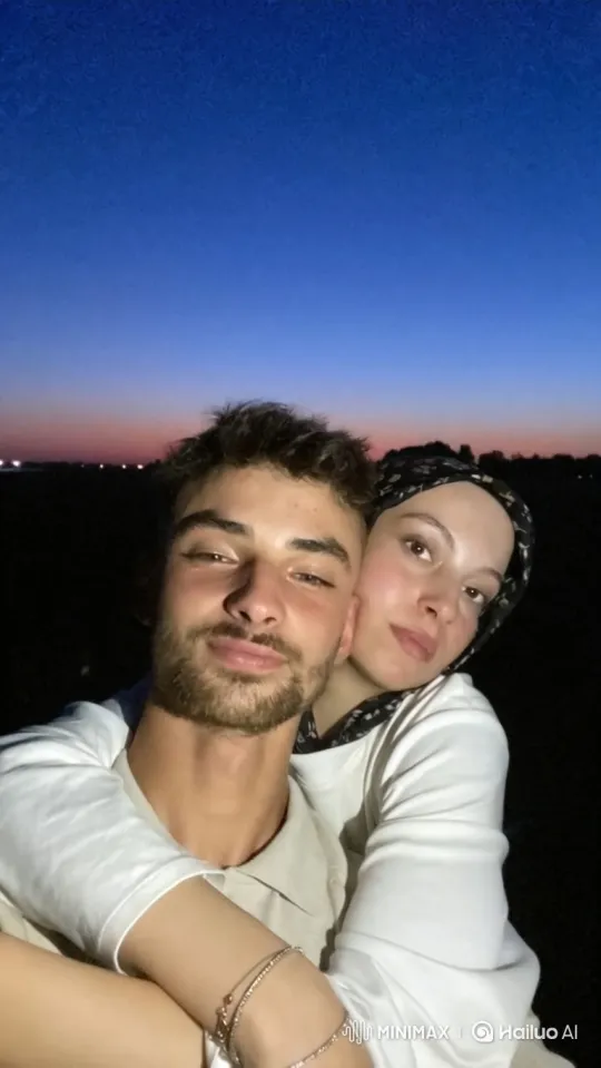 Young Family Embraces at Dusk in Loving Hug – AI Generated Video | Hailuo AI