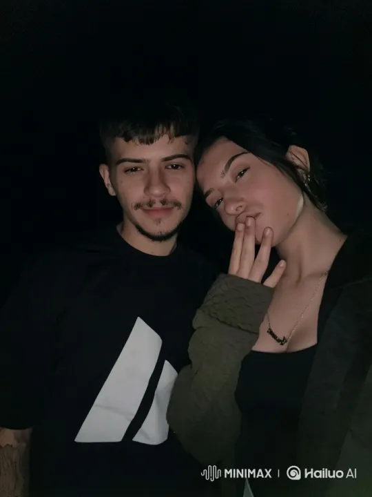 Family Affection Captured in Live2D Animation – AI Generated Video | Hailuo AI