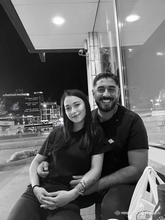 Family Reunion: Loving Embrace on a Summer Night – AI Generated Video | Hailuo AI