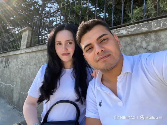 Family Joy: Couple and Son Embrace in Sunlight – AI Generated Video | Hailuo AI