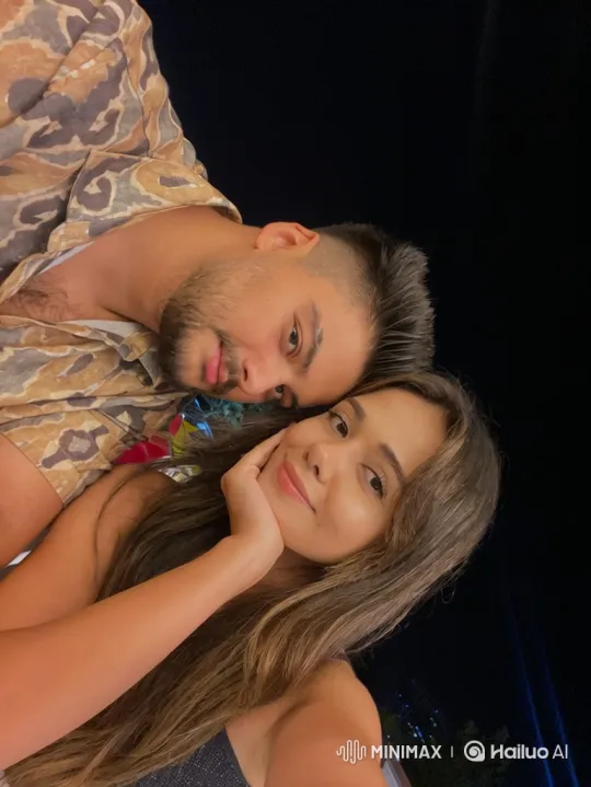 Couple and Daughter's Intimate Summer Evening Hug – AI Generated Video | Hailuo AI