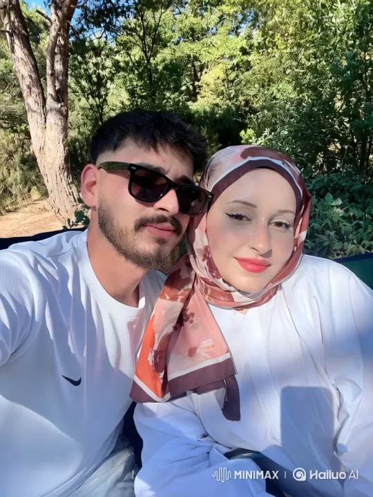 Family Embrace Captured on Summer Evening Video – AI Generated Video | Hailuo AI