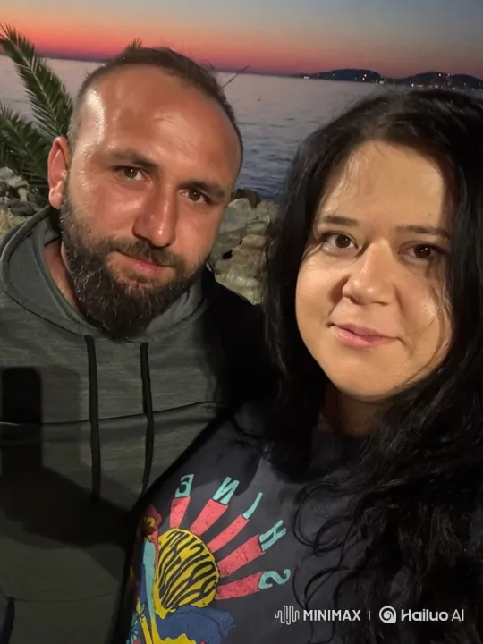 Family Embrace: Couple and Daughter's Joyful Reunion – AI Generated Video | Hailuo AI