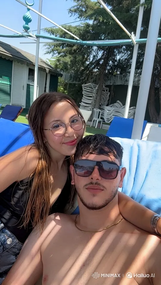 Family Embraces in Warm Summer Evening Video – AI Generated Video | Hailuo AI