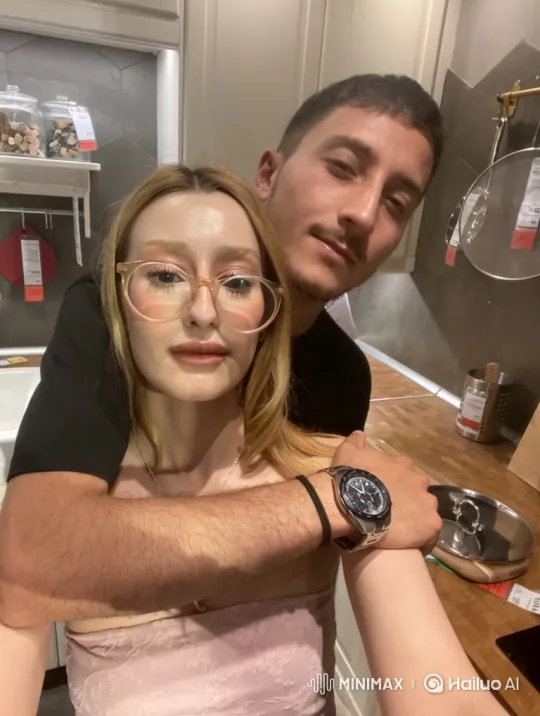 Family Embrace on a Summer Evening – AI Generated Video | Hailuo AI