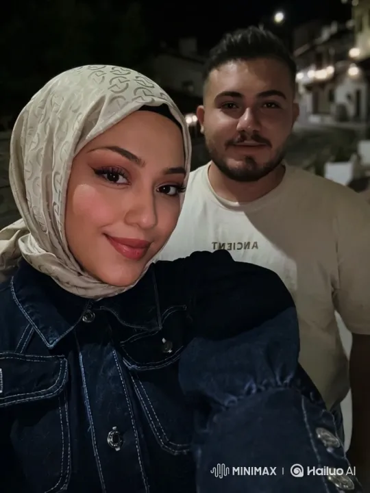 Family Embraces Under Night Lights – AI Generated Video | Hailuo AI