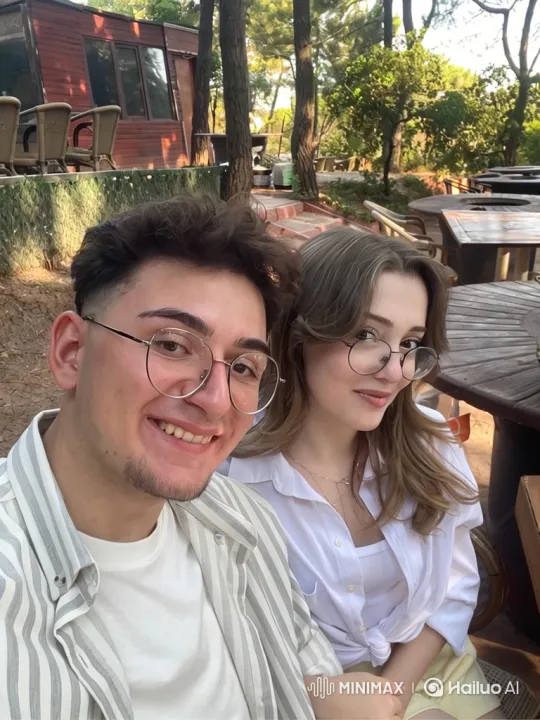 Family Love: Young Couple and Daughter's Embrace – AI Generated Video | Hailuo AI