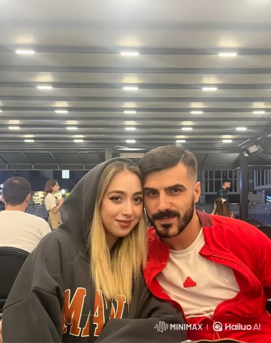 Family Reunion in a Bright Restaurant – AI Generated Video | Hailuo AI