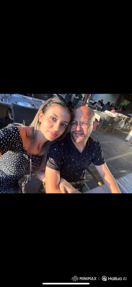 Family Moment: Outdoor Hug Captured on Video – AI Generated Video | Hailuo AI