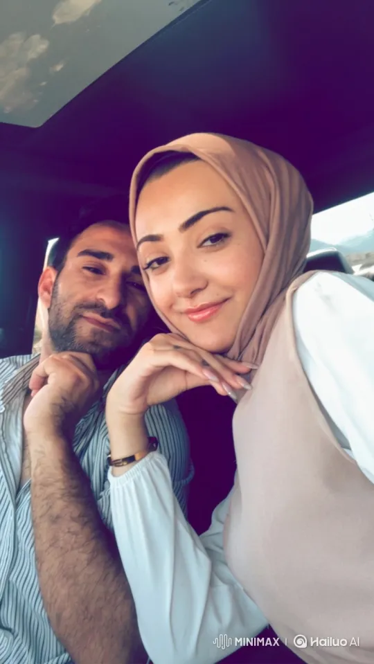 Family Bliss Captured in Intimate Summer Video – AI Generated Video | Hailuo AI
