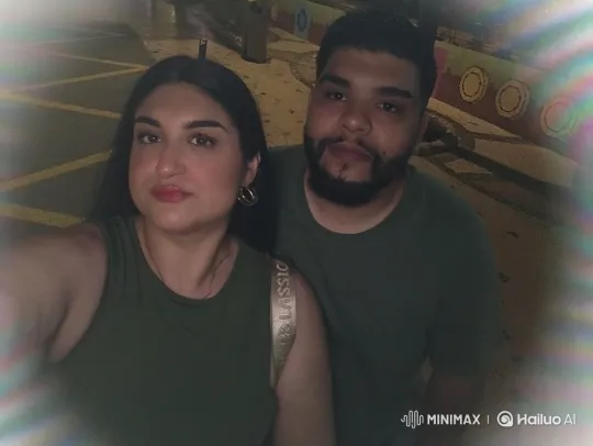 Family Joy Captured on Grainy Video – AI Generated Video | Hailuo AI