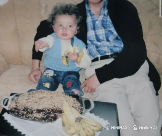 Nostalgic Moment: Toddler and Adult Share Laughter – AI Generated Video | Hailuo AI