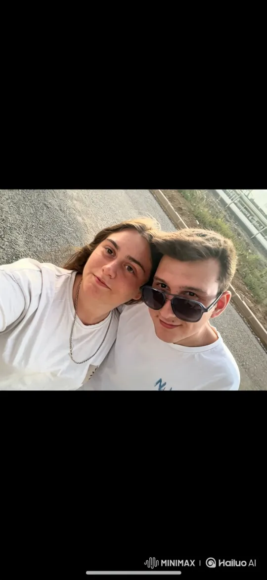 Joyful Family Reunion Captured on iPhone Video – AI Generated Video | Hailuo AI