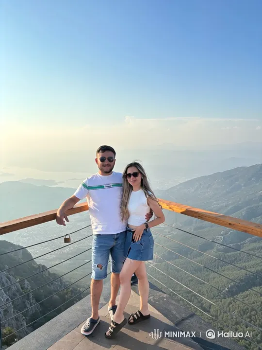 Family Embrace Captured in Intimate Summer Video – AI Generated Video | Hailuo AI