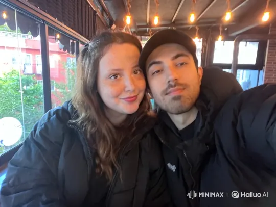 Young Couple and Daughter's Joyful Outdoor Embrace – AI Generated Video | Hailuo AI