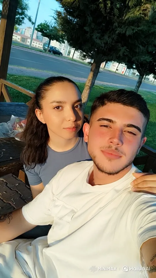 Young Family Embraces in Summer Evening – AI Generated Video | Hailuo AI