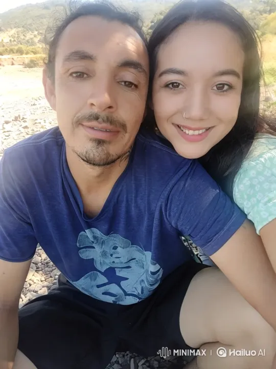 Family Moments Captured on Video – AI Generated Video | Hailuo AI