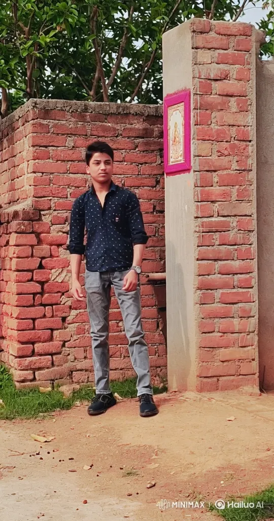 Young Man Prepares for Confident Stance, Rolls-Royce Arrives, Singer Ashish Yadav Joins Conversation – AI Generated Video | Hailuo AI