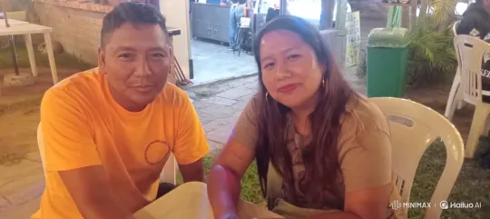 Family Happiness Captured in a Nighttime Outdoor Setting – AI Generated Video | Hailuo AI