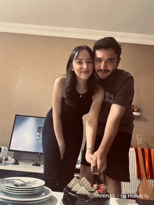 Family Embrace Captured in Intimate Night Scene – AI Generated Video | Hailuo AI