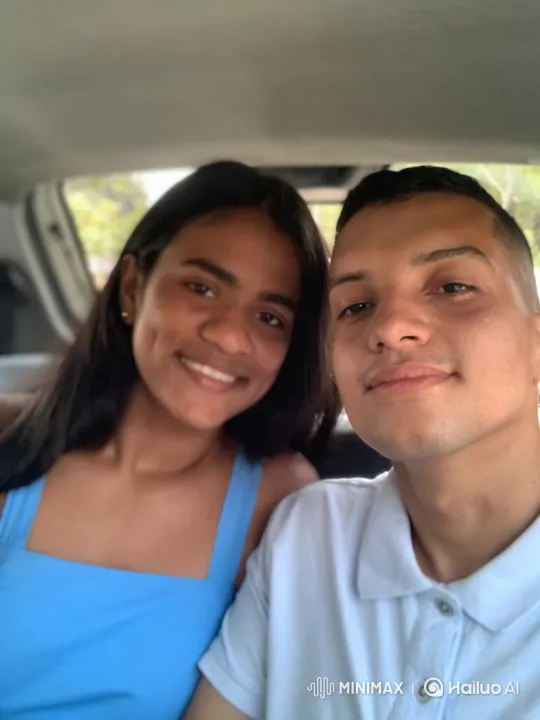 Family Portrait: Candid Moments in a Park – AI Generated Video | Hailuo AI