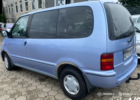 Woman Enters Van, Thick Smoke Erupts from Exhaust – AI Generated Video | Hailuo AI