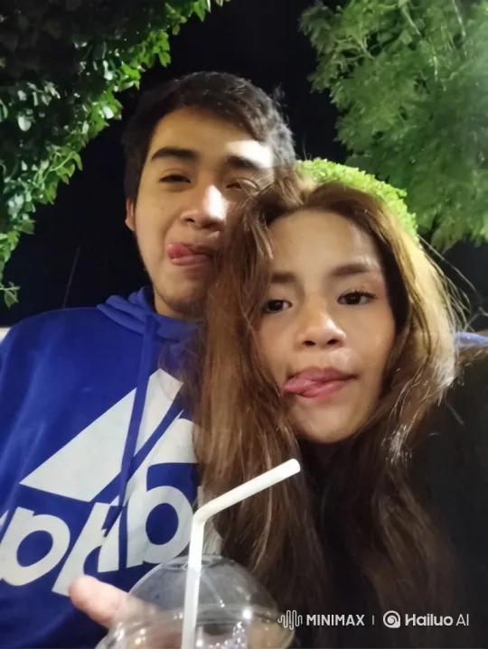 Candid Family Moments Captured in Warm Home Setting – AI Generated Video | Hailuo AI