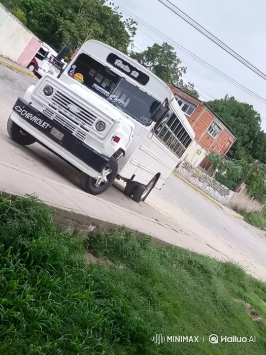 White Custom Bus with Unique Lowering Suspension – AI Generated Video | Hailuo AI