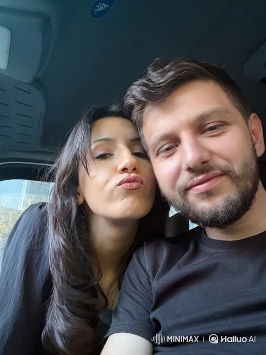 Couple and Daughter's Joyful Family Embrace – AI Generated Video | Hailuo AI